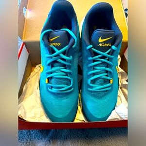 Nike Air Max Impact 4